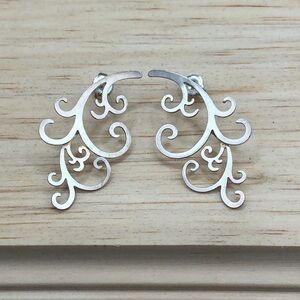 Vintage KLM/Kathy Lynn Mayeda artisan made modernist style leafy earrings 925.